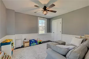 499 Seven Mile Rd, Cranston, RI 02831 - Photo 8