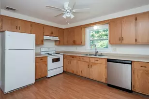 94 Ferreira Terrace, Portsmouth, RI 02871 - Photo 20