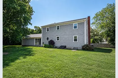94 Ferreira Terrace, Portsmouth, RI 02871 - Photo 4