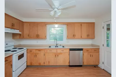 94 Ferreira Terrace, Portsmouth, RI 02871 - Photo 20