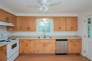94 Ferreira Terrace, Portsmouth, RI 02871 - Photo 20