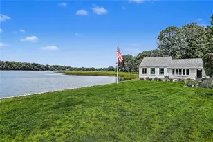 166 New Meadow Rd, Barrington, RI 02806 - Photo 2