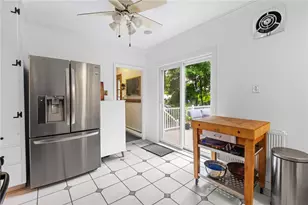 79 Wheeler Ave, Cranston, RI 02905 - Photo 18
