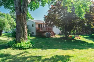 35 Old Pine Rd, Narragansett, RI 02882 - Photo 2