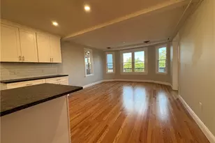 198 Thames St, Newport, RI 02840 - Photo 2