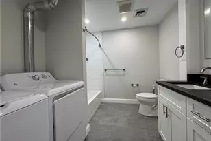 198 Thames St, Newport, RI 02840 - Photo 12