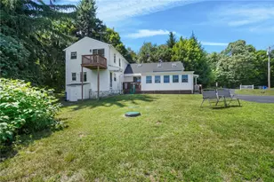 1304 New London Ave, Cranston, RI 02920 - Photo 38