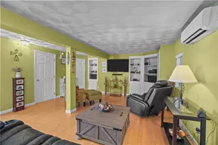 1304 New London Ave, Cranston, RI 02920 - Photo 14