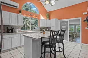 1304 New London Ave, Cranston, RI 02920 - Photo 6