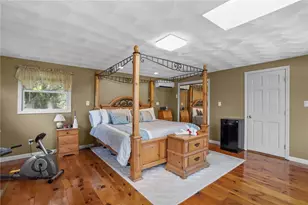 1304 New London Ave, Cranston, RI 02920 - Photo 22