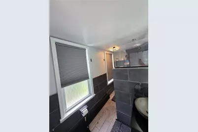422 East Avenue, Pawtucket, RI 02860 - Photo 14