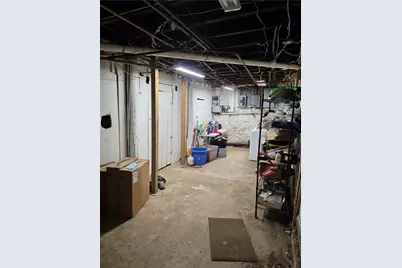 422 East Avenue, Pawtucket, RI 02860 - Photo 32