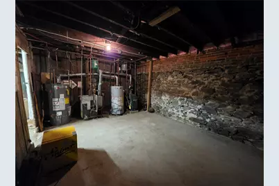 422 East Avenue, Pawtucket, RI 02860 - Photo 34