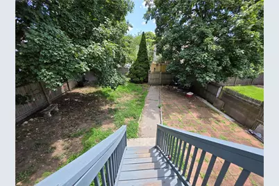 422 East Avenue, Pawtucket, RI 02860 - Photo 10