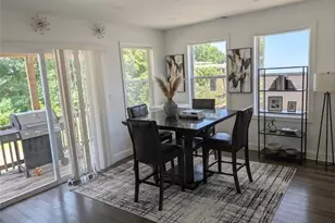 24 Walsh St, Providence, RI 02909 - Photo 8