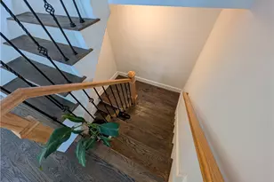 24 Walsh St, Providence, RI 02909 - Photo 12