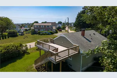 17 Saltaire Avenue, Narragansett, RI 02882 - Photo 2