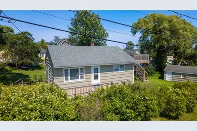17 Saltaire Avenue, Narragansett, RI 02882 - Photo 1