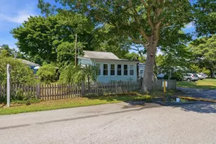 286 Namquid Dr, Warwick, RI 02888 - Photo 34