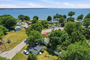 286 Namquid Dr, Warwick, RI 02888 - Photo 44