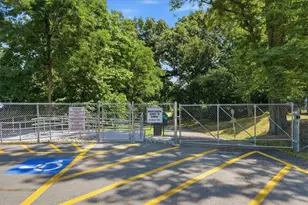286 Namquid Dr, Warwick, RI 02888 - Photo 28