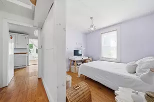 286 Namquid Dr, Warwick, RI 02888 - Photo 20