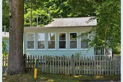 286 Namquid Drive, Warwick, RI 02888 - Photo 32