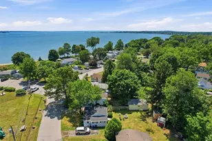 286 Namquid Dr, Warwick, RI 02888 - Photo 42