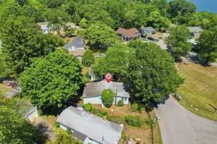 286 Namquid Dr, Warwick, RI 02888 - Photo 30