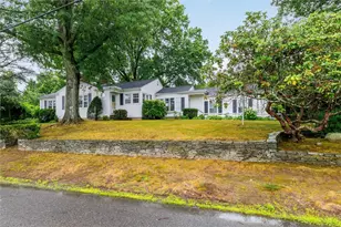95 Priscilla Dr, Cranston, RI 02921 - Photo 4