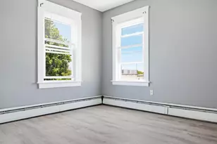 17 Marietta St, Providence, RI 02904 - Photo 12