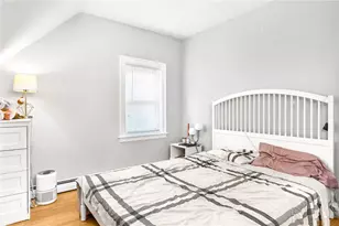 4 Poplar St, Providence, RI 02906 - Photo 12