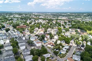 33 Malbone St, Providence, RI 02908 - Photo 34