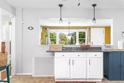 33 Malbone Street, Providence, RI 02908 - Photo 14