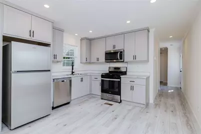 1346 Newport Avenue, Attleboro, MA 02703 - Photo 6