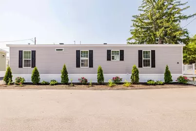 1346 Newport Avenue, Attleboro, MA 02703 - Photo 4