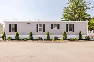 1346 Newport Ave, Attleboro, MA 02703 - Photo 4