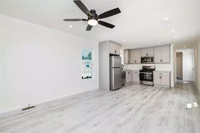 1346 Newport Avenue, Attleboro, MA 02703 - Photo 8