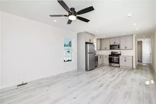 1346 Newport Ave, Attleboro, MA 02703 - Photo 8