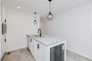 1346 Newport Ave, Attleboro, MA 02703 - Photo 10