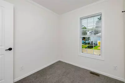 1346 Newport Avenue, Attleboro, MA 02703 - Photo 24