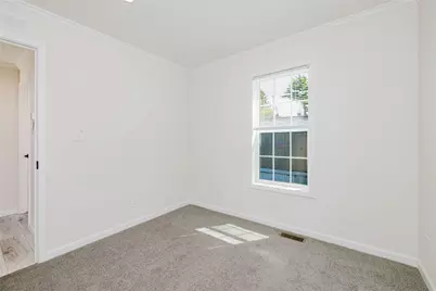 1346 Newport Avenue, Attleboro, MA 02703 - Photo 18