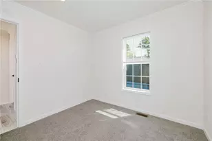 1346 Newport Ave, Attleboro, MA 02703 - Photo 18