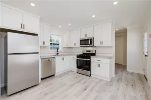 1346 Newport Ave, Attleboro, MA 02703 - Photo 4