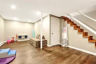 52 Nancy St, Providence, RI 02909 - Photo 16
