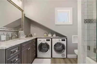 419 Broadway #5, Newport, RI 02840 - Photo 26