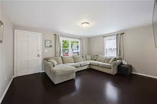 178 Halsey Rd, Woonsocket, RI 02895 - Photo 16