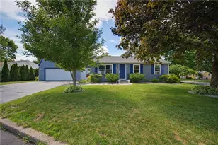 178 Halsey Rd, Woonsocket, RI 02895 - Photo 1
