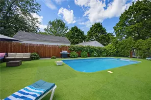 178 Halsey Rd, Woonsocket, RI 02895 - Photo 6