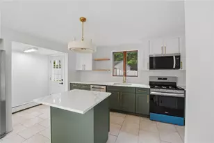 59 Central Ave, North Providence, RI 02911 - Photo 16
